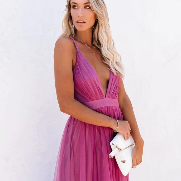 PETAL DUST MAXI DRESS - MAGENTA - Picture 5 of 6